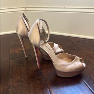 Dee Ocleppo Peep Toe Heels Size 37